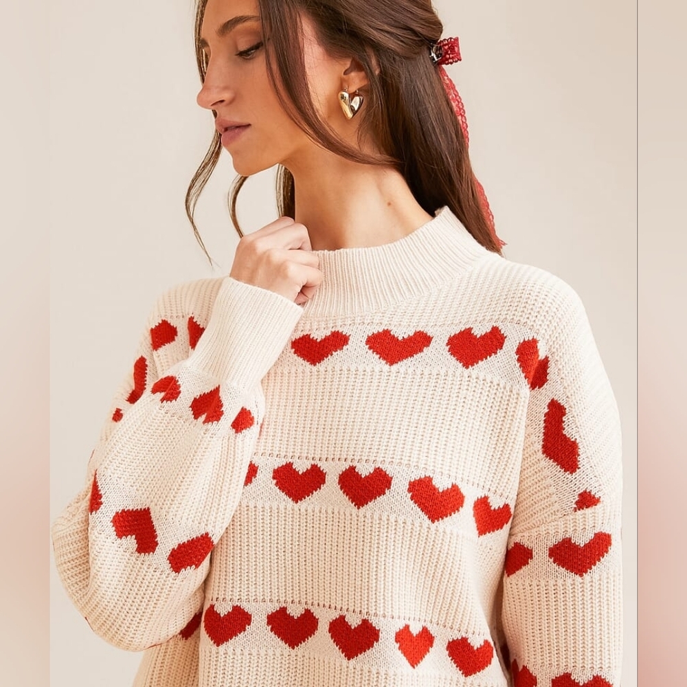 ARULA Cream and Red Heart Sweater - Picture 2 of 4
